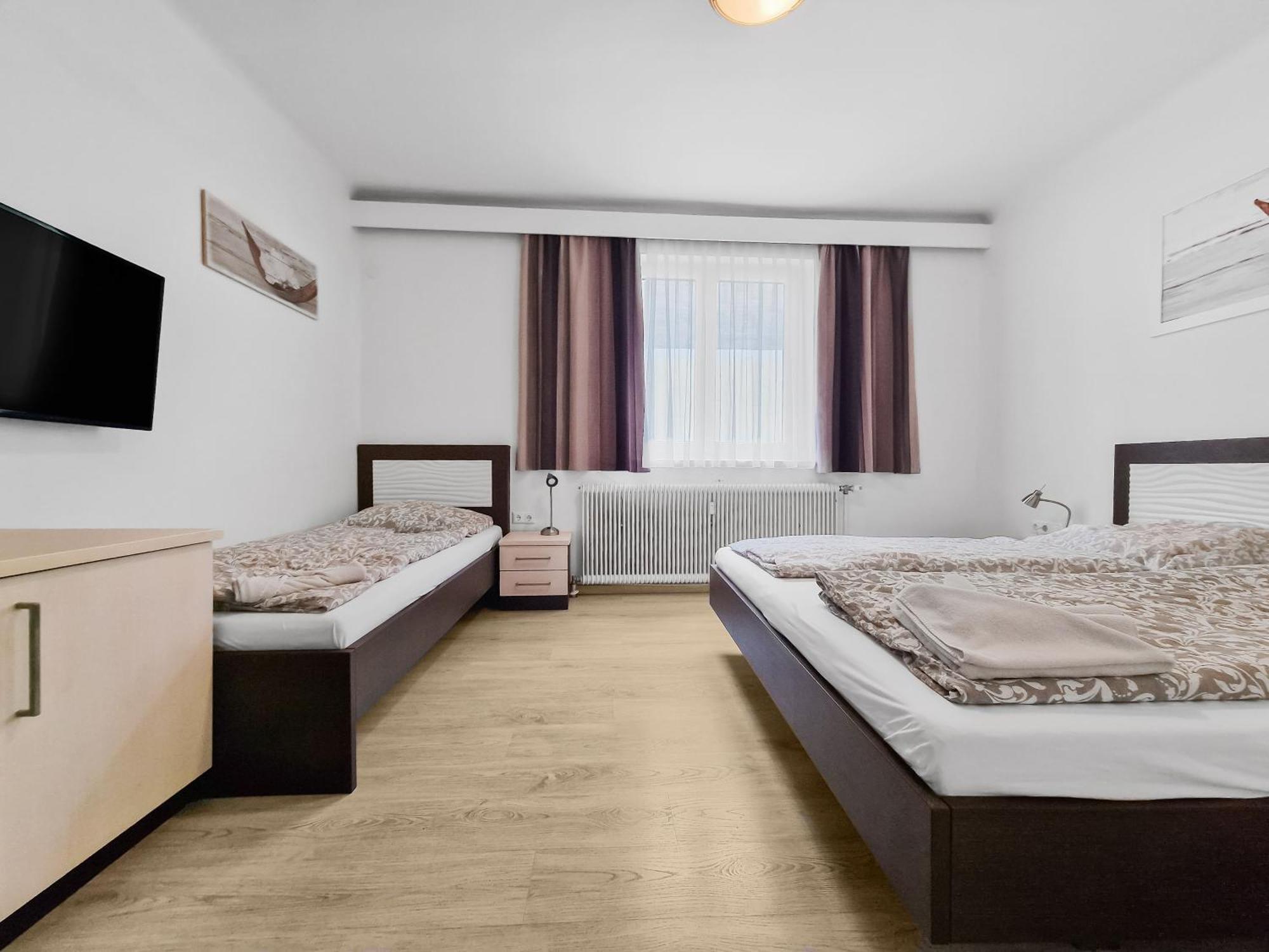 Josef Wolfik Strasse 10 Apartment Stockerau Chambre photo