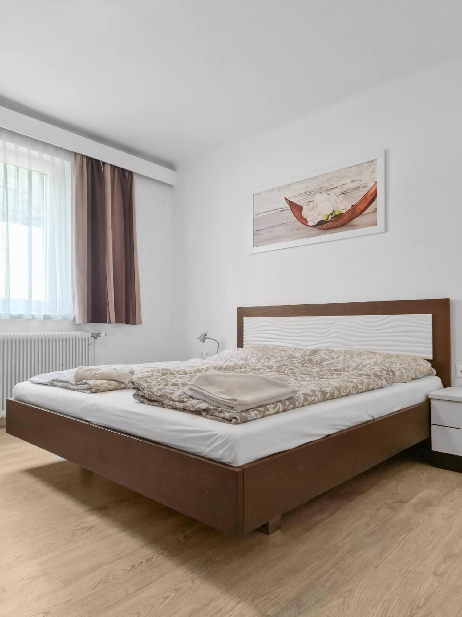 Josef Wolfik Strasse 10 Apartment Stockerau Chambre photo